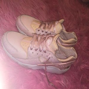 Baby Pink Huaraches (7Y) Runs Small